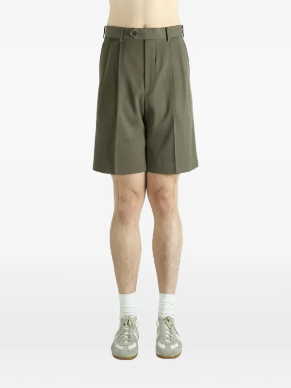 Auralee Pleated Gabardine Shorts | Green | FARFETCH JO