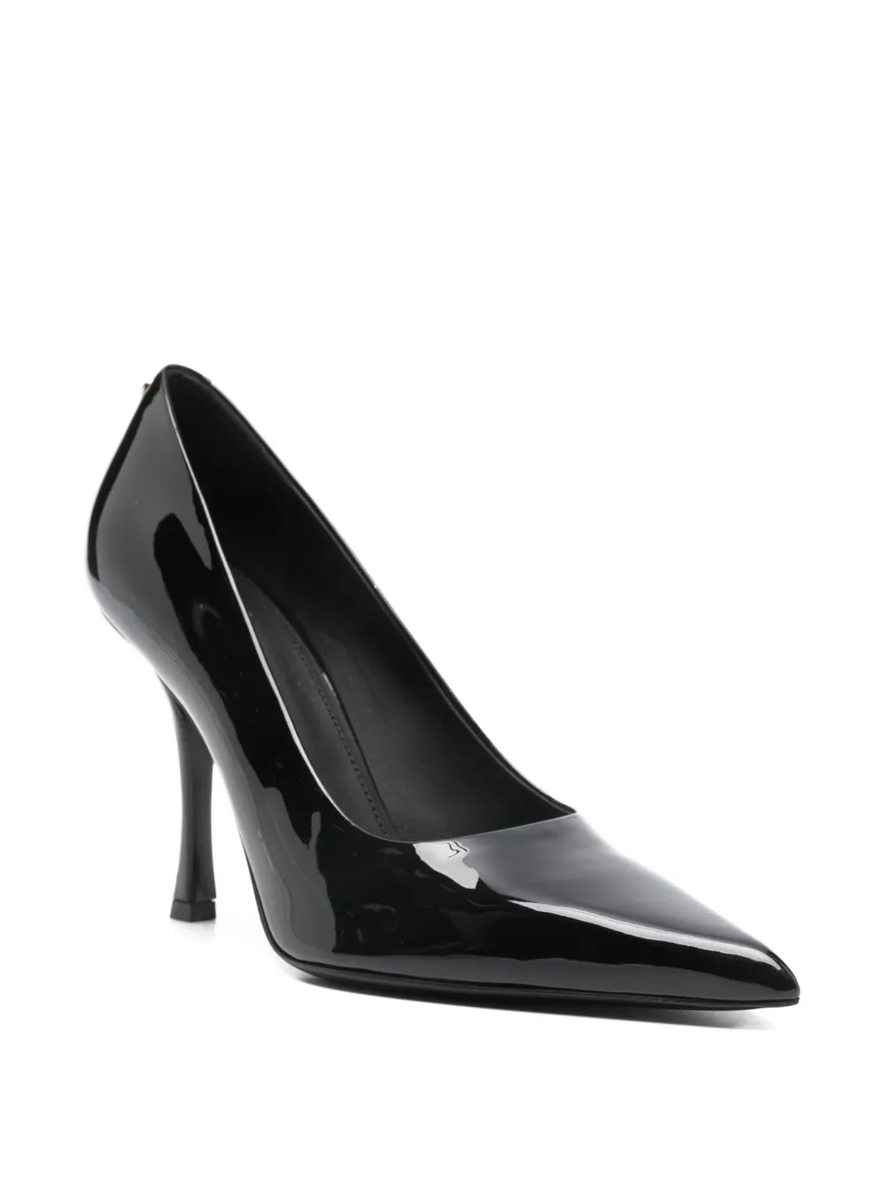 Ferragamo Pumps met spitse neus Zwart