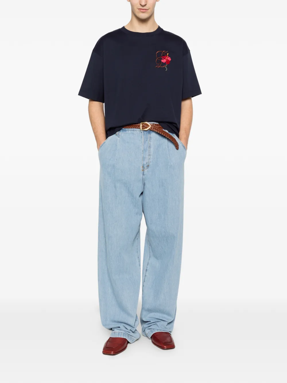 Drôle De Monsieur T-shirt met geborduurde hibiscus Blauw