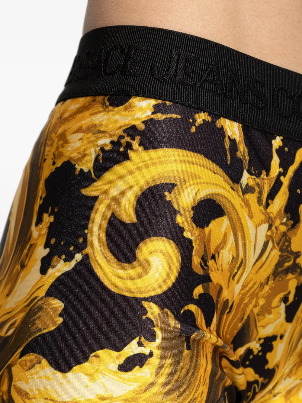 Versace Jeans Couture Legging shorts met barokprint Goud