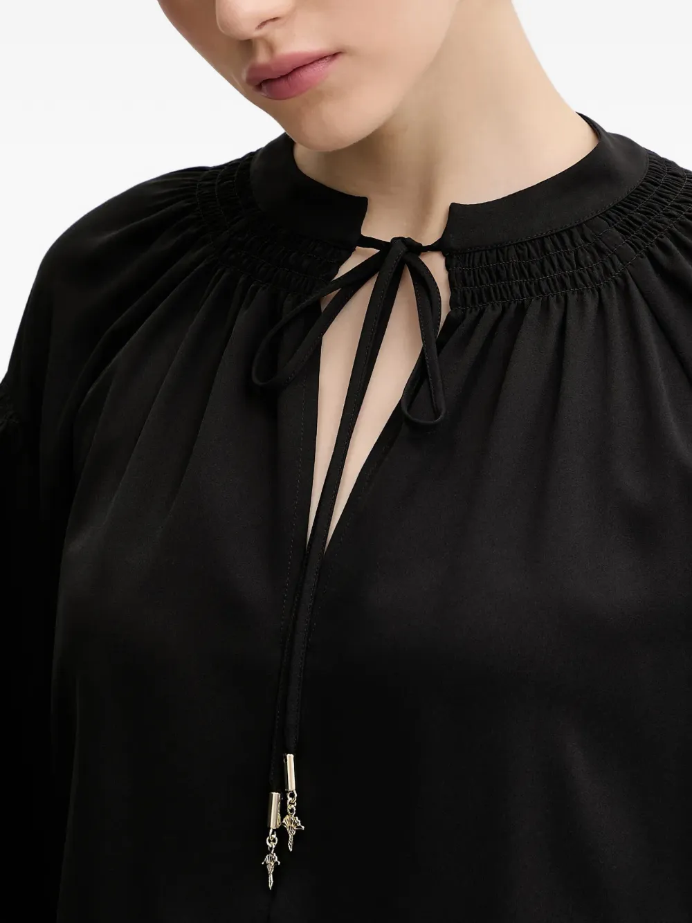 Joop! Brigida blouse met gestrikte hals Zwart