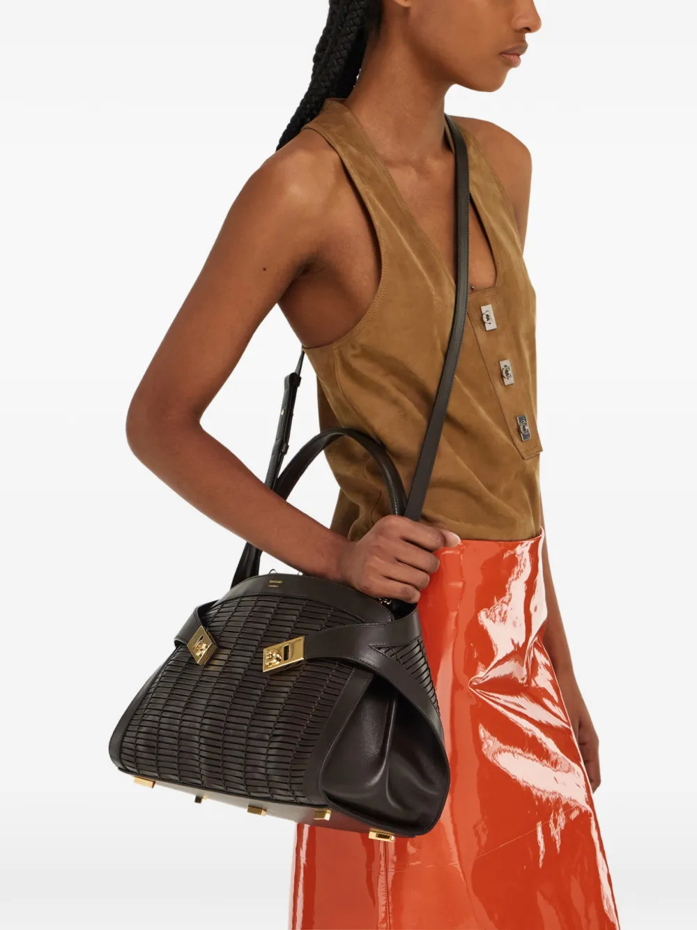  Ferragamo Medium Hug Handbag - Brown 