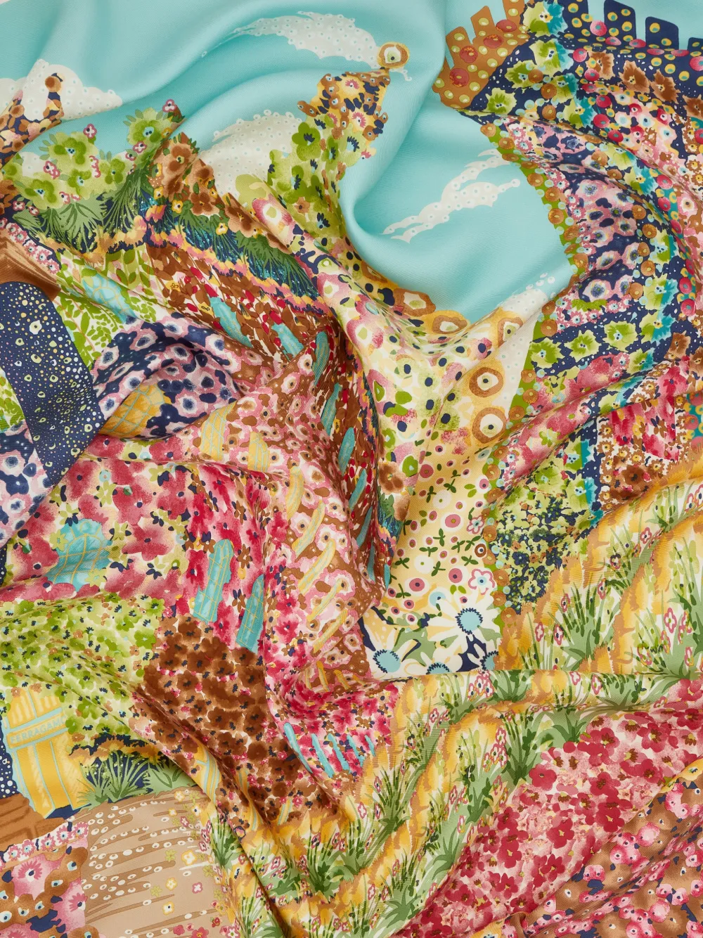 Ferragamo Zijden foulard met Palazzo Spini Feroni print Roze
