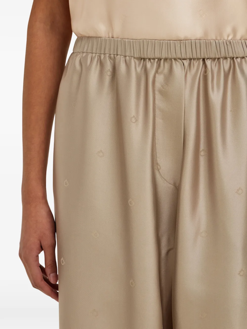 Ferragamo Zijden broek Beige