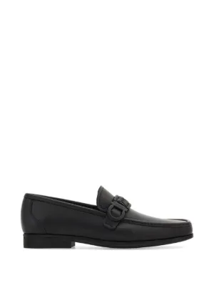 Ferragamo ガンチーニ レザーローファー | ブラック | FARFETCH JP Ferragamo ガンチーニ レザーローファー | ブラック | FARFETCH JP