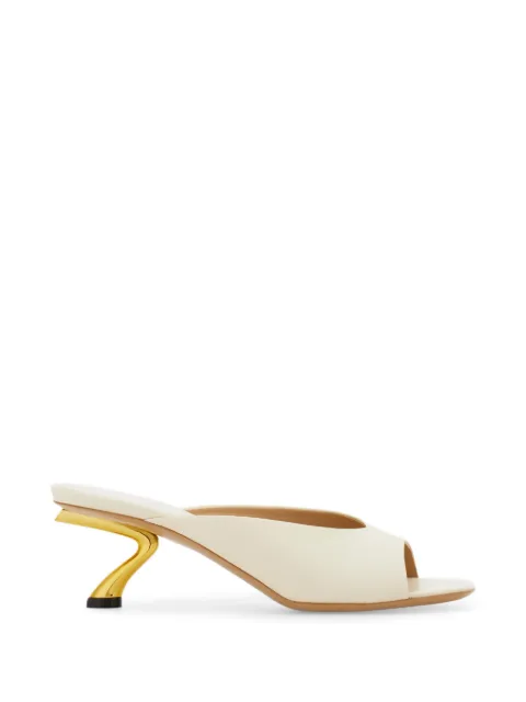 Ferragamo Mule com salto S