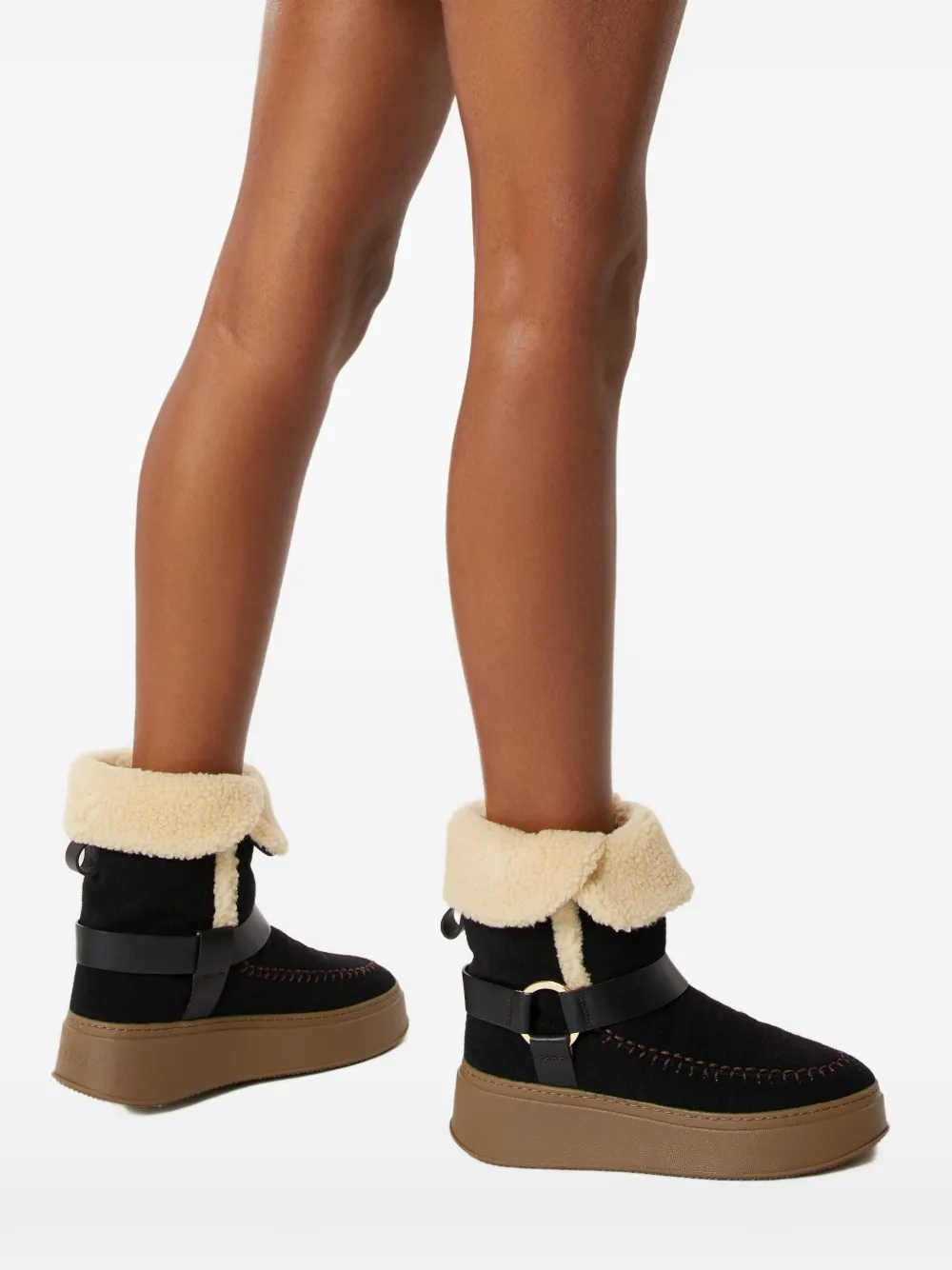 Odissì Suki suède laarzen met harnas detail Zwart