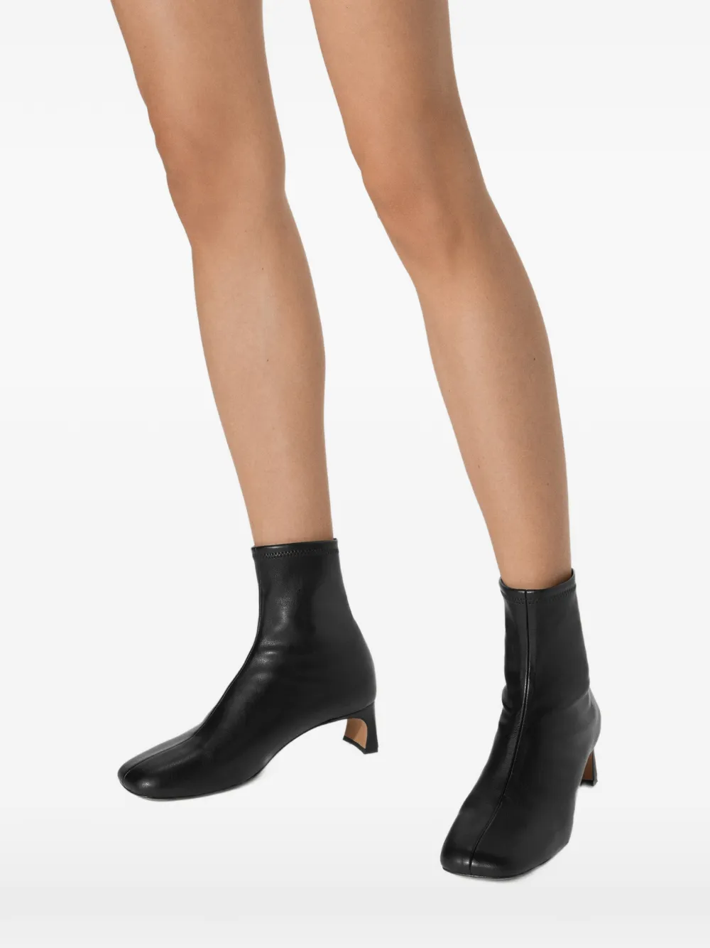 Odissì Francoise enkellaarzen van nappa leer Zwart