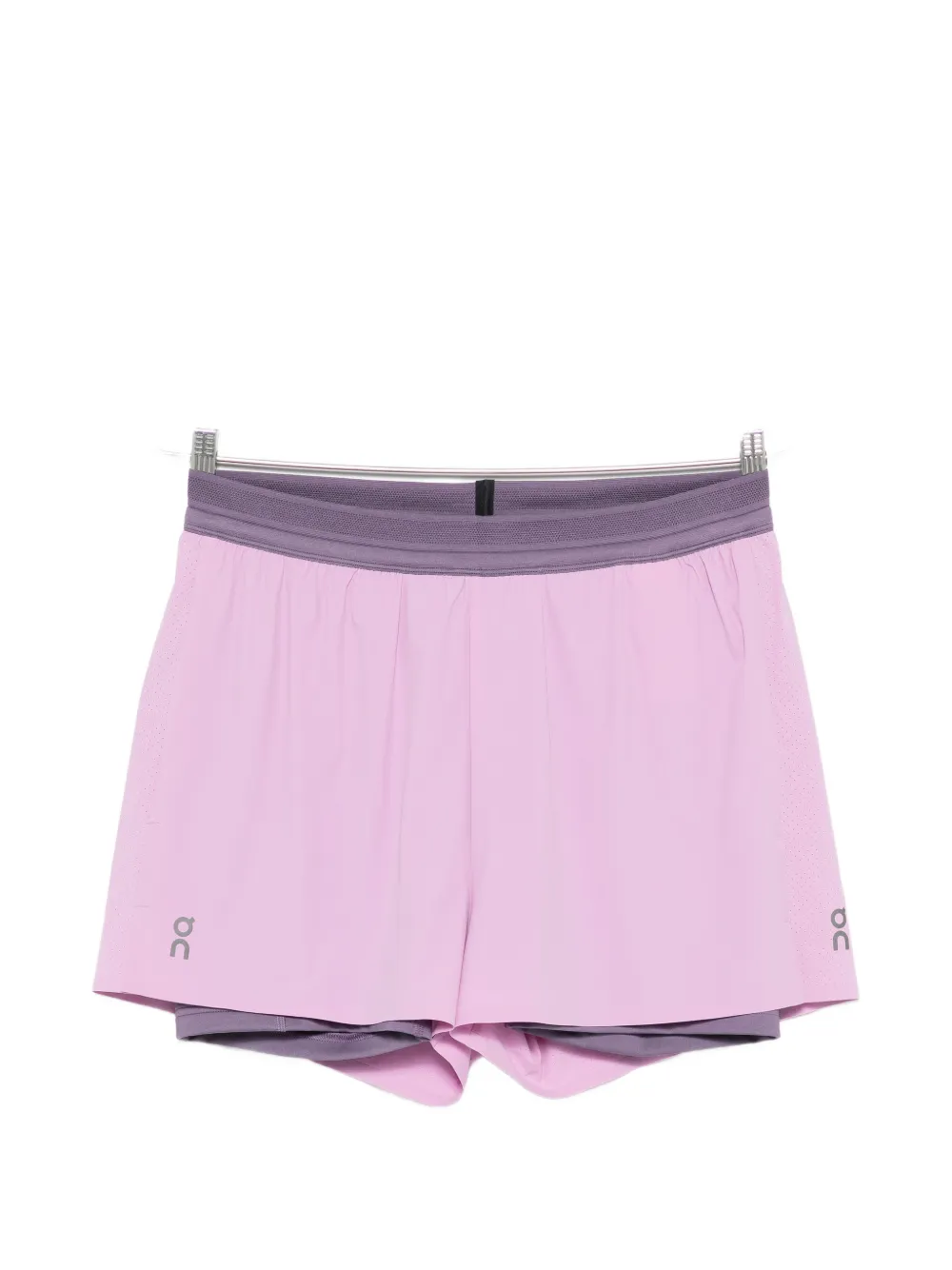 On two-tone performance shorts - Rosa