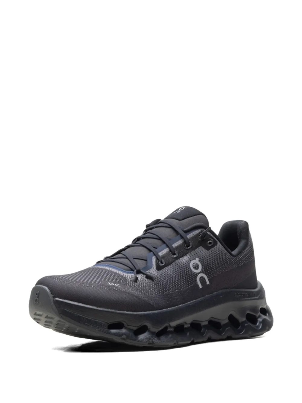 On Cloudtilt geperforeerde sneakers Zwart