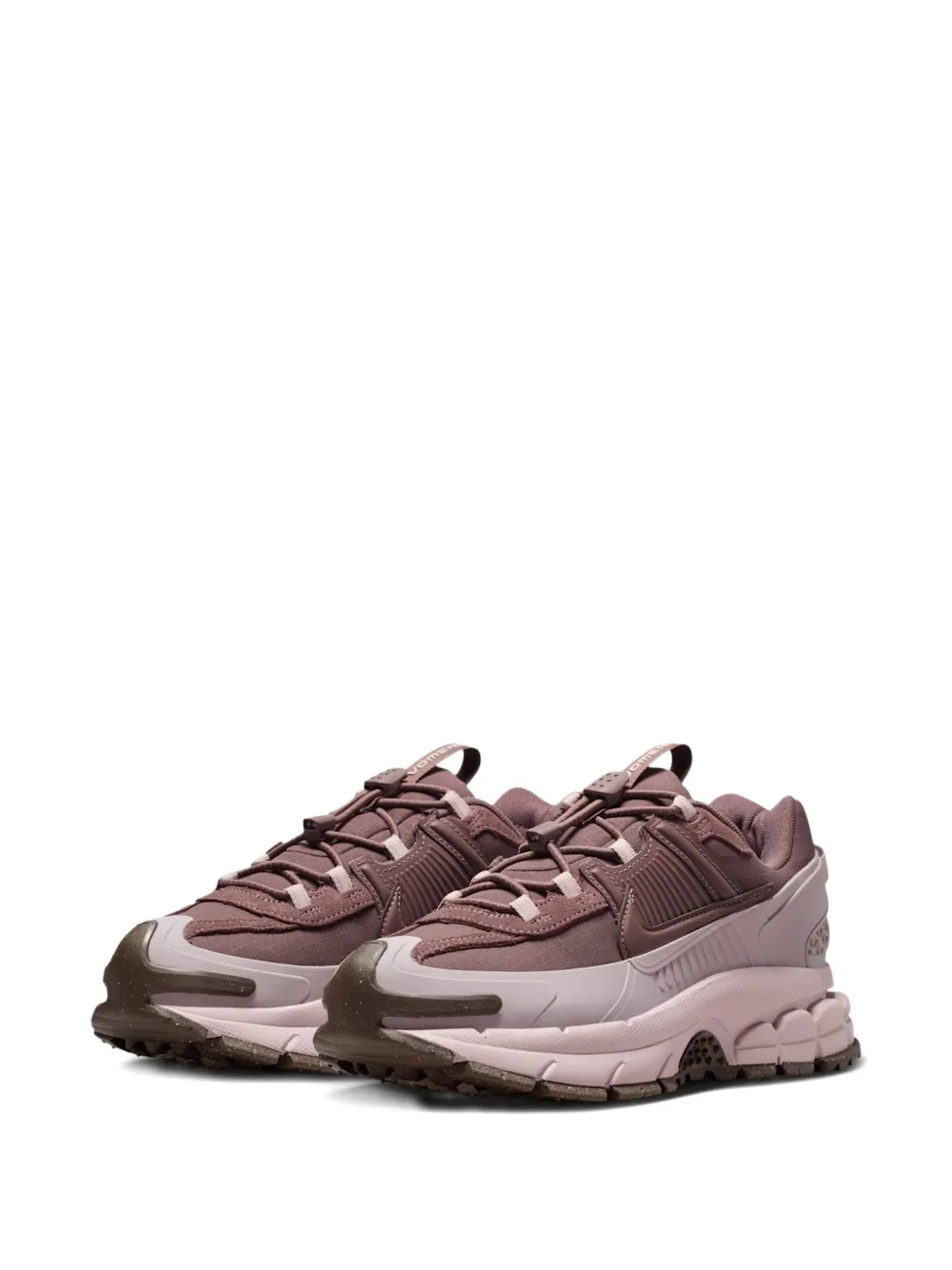 Nike Zoom Vomero Roam winterized sneakers Roze