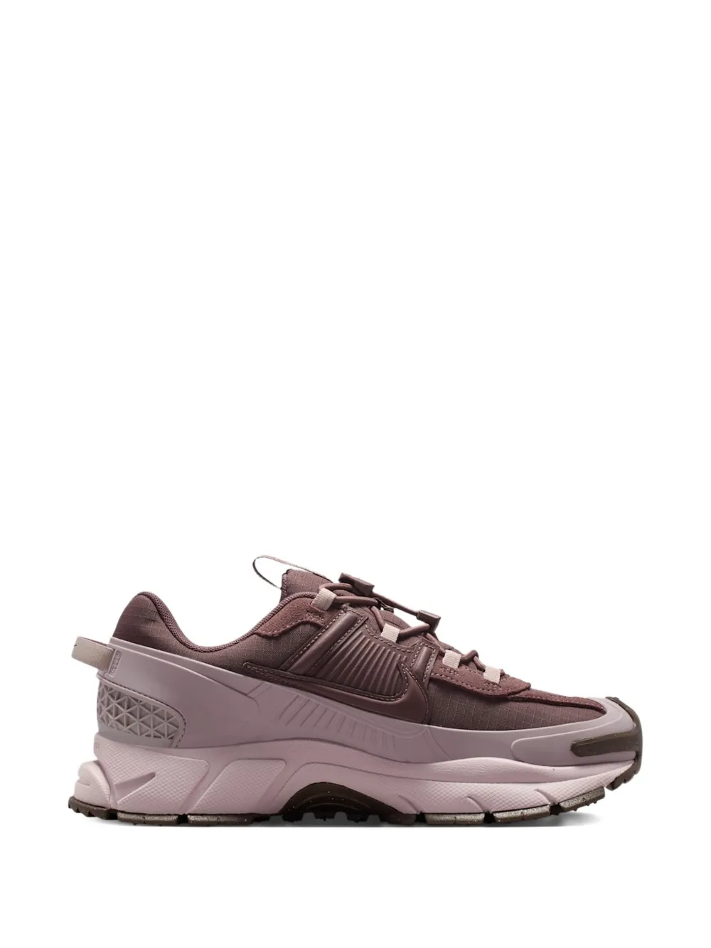 Nike Zoom Vomero Roam Sneakers im Winter - Rosa