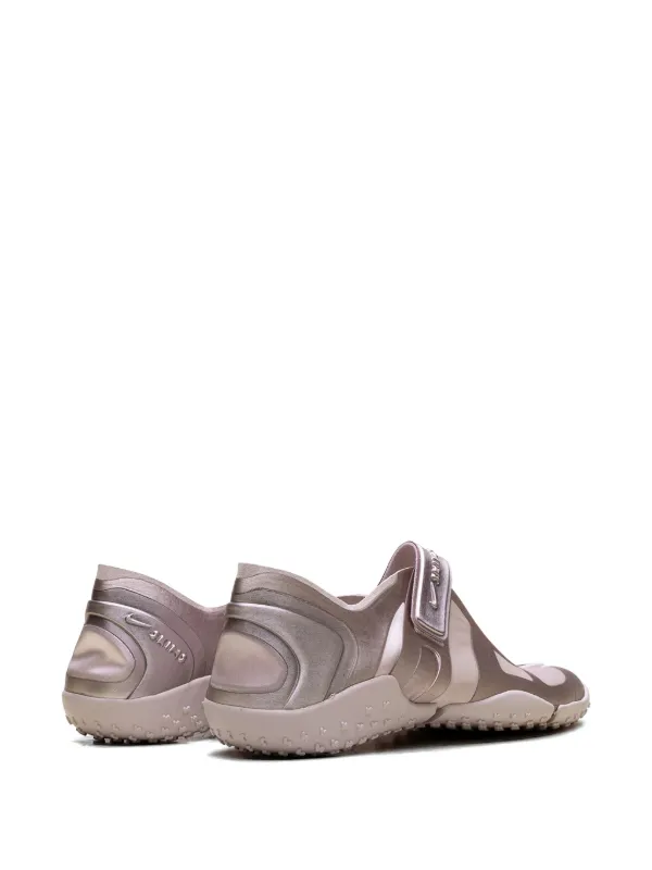 Nike SKIMS Rift Satin Strap Sneakers | Pink | FARFETCH