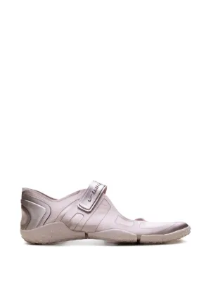 Nike Mind 001 Mules | Grey | FARFETCH