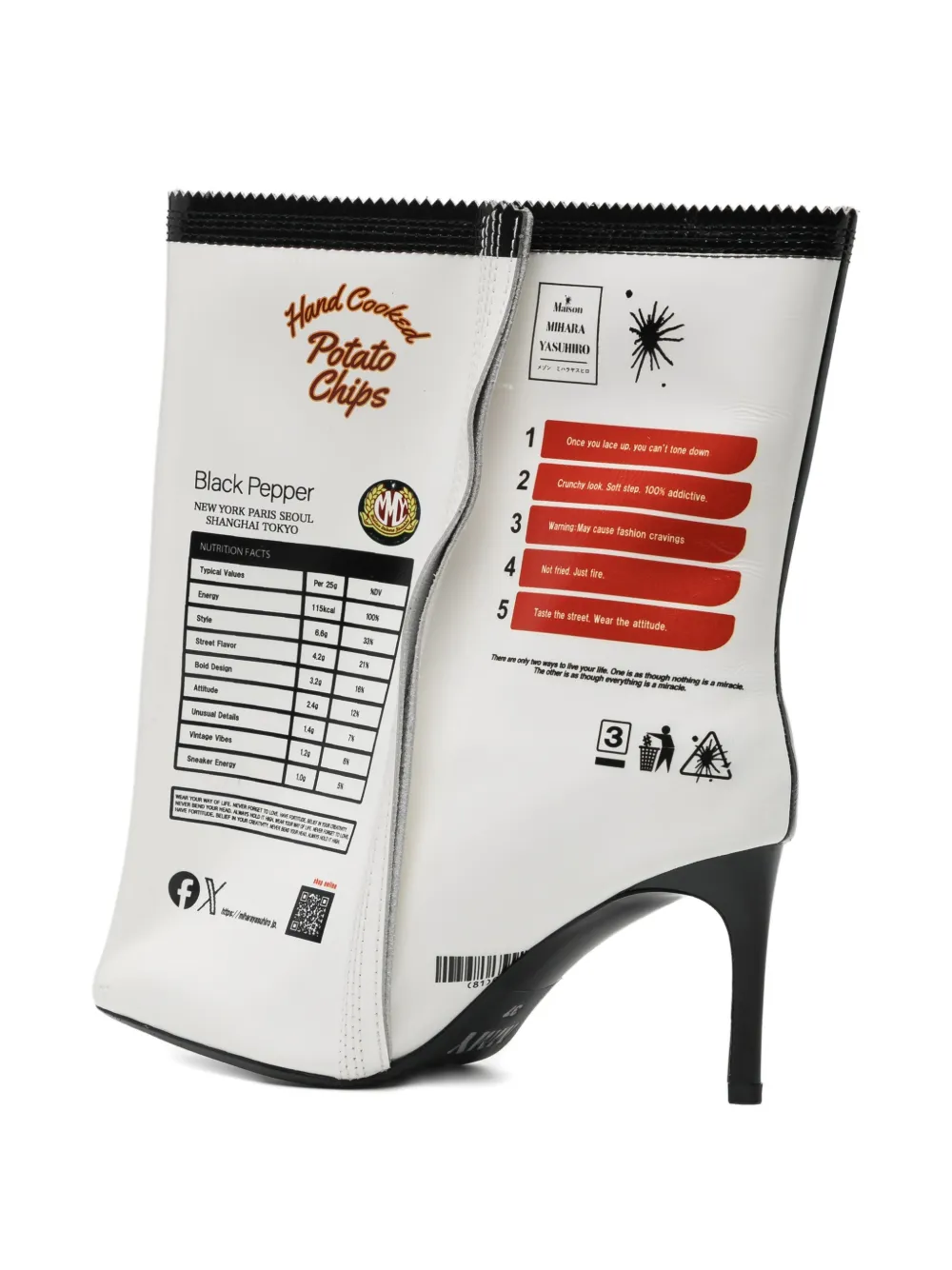 Maison MIHARA YASUHIRO Laarzen met grafische print en hak Zwart