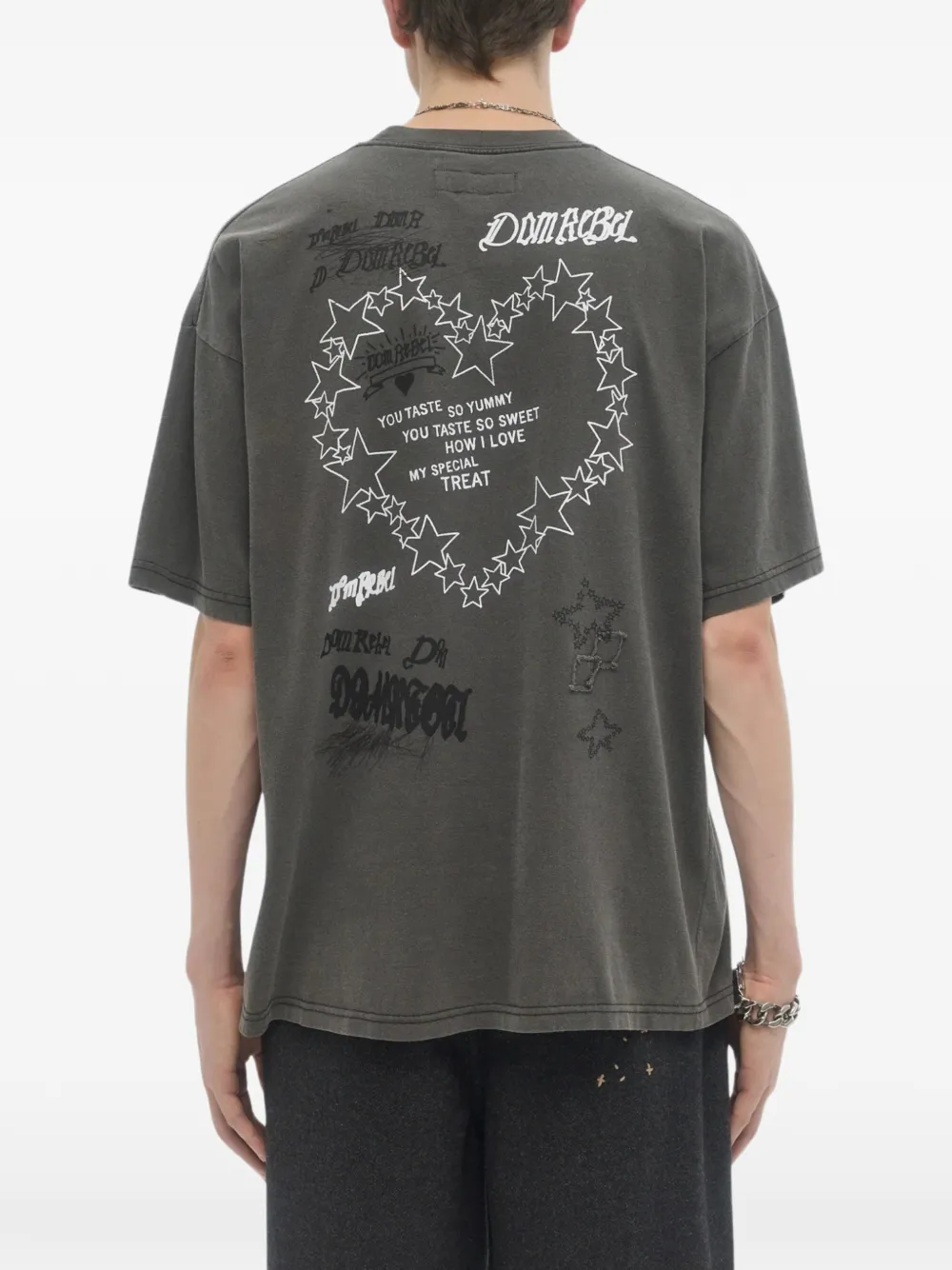 DOMREBEL Treats T-shirt met grafische print Grijs