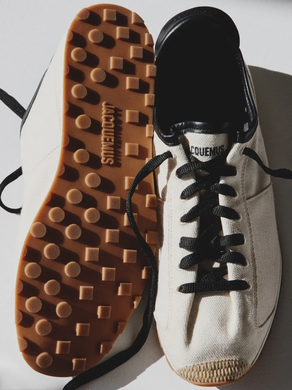 Jacquemus Leren sneakers Beige