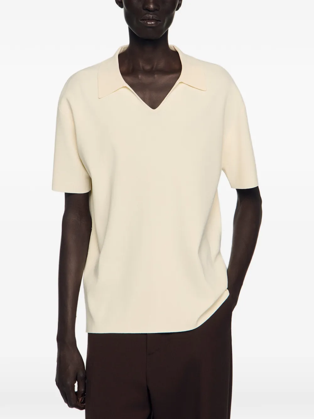 SANDRO T-shirt met V-hals Beige