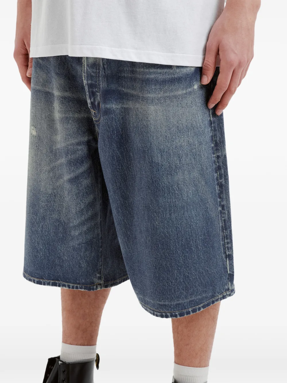 izzue Gerafelde denim shorts Blauw