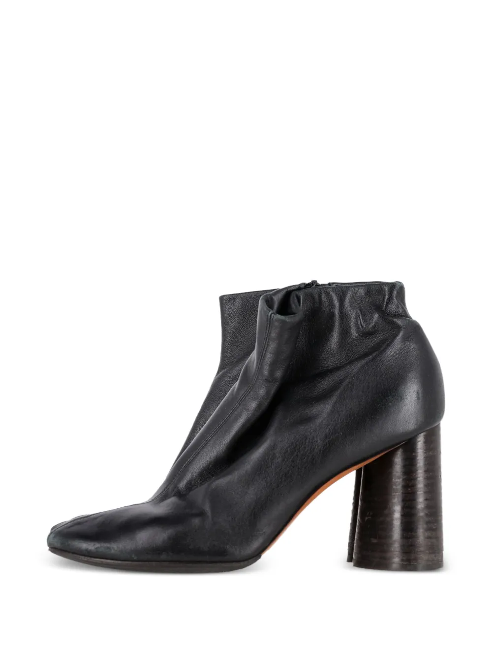 zip-up ankle boots