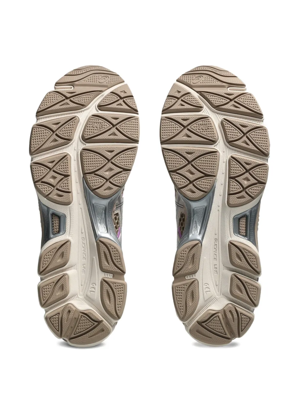 ASICS Gel-Cumulus 16 lace-up sneakers Bruin