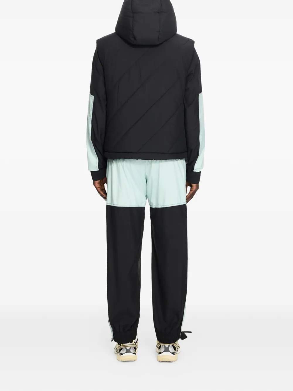 Off-White Arrow Diagonal gewatteerde bodywarmer Zwart