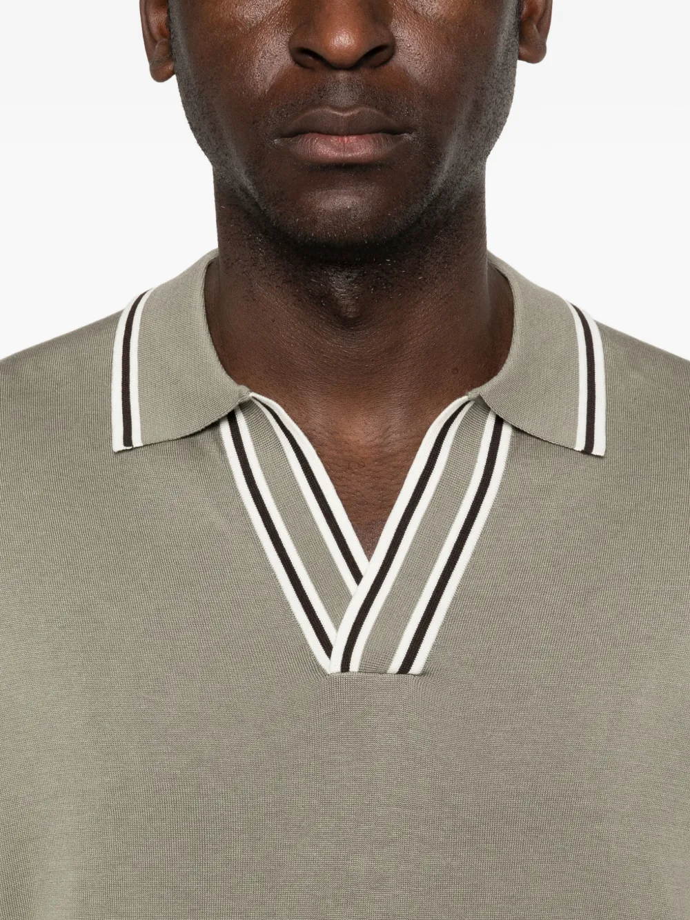 Paolo Pecora T-shirt met V-hals Bruin