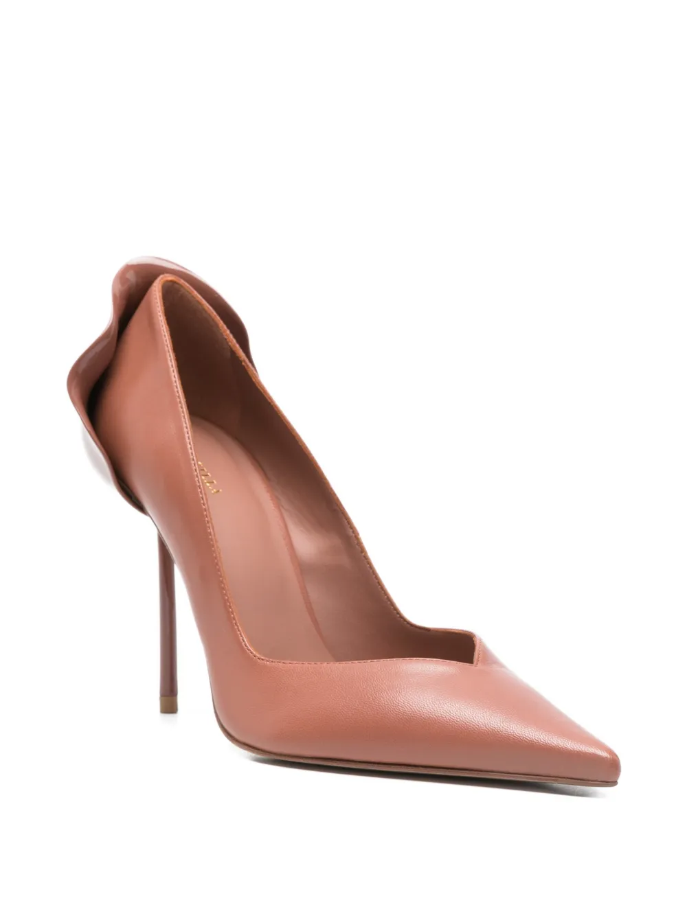 Le Silla Petalo pumps met ruches en puntige neus Beige