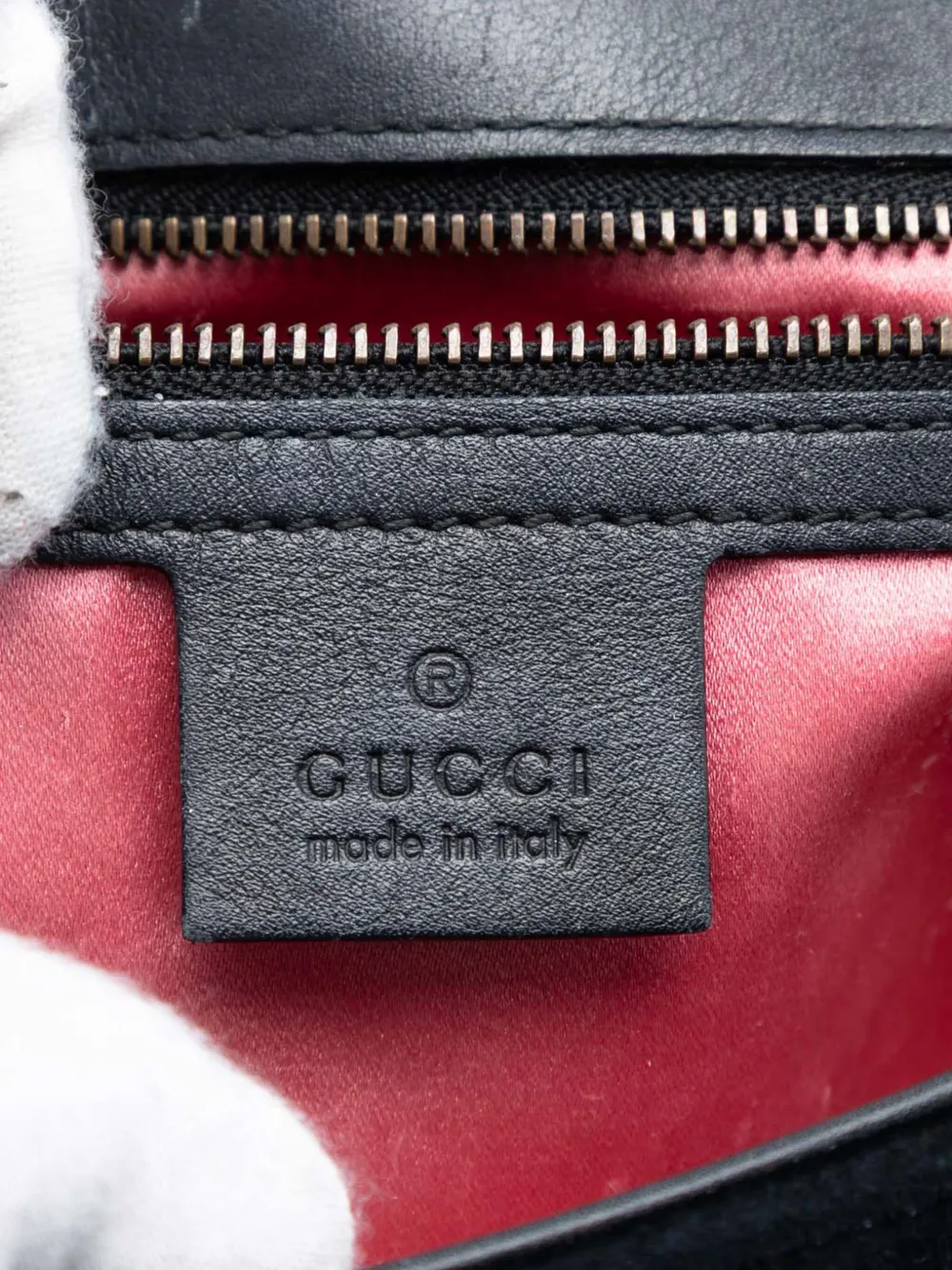 2016-2025 Medium Gg Marmont Matelasse Velvet Shoulder Bag