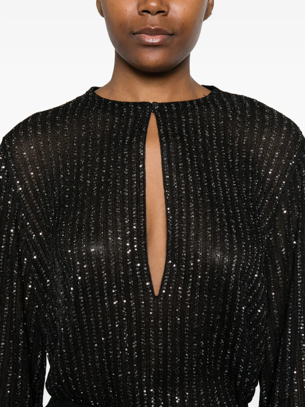 long-sleeves blouse