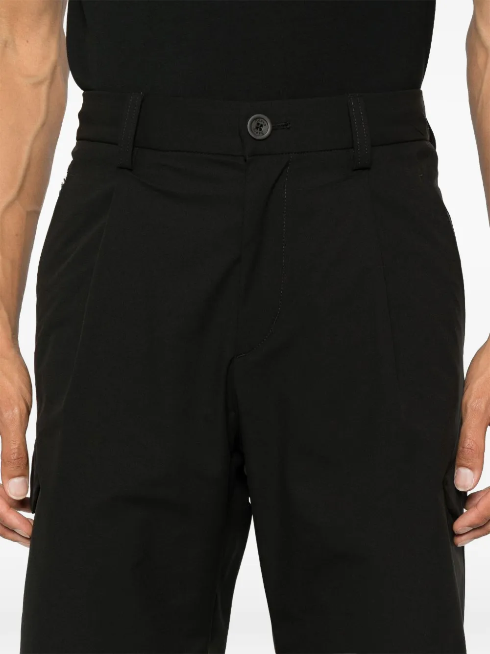 Herno Cargo geplooide shorts Zwart