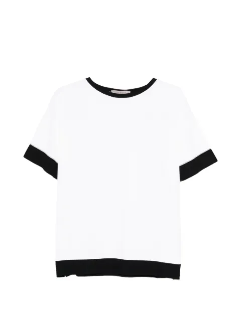 D.Exterior contrast-trim T-shirt