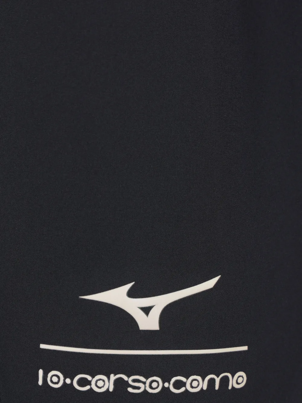Mizuno x 10 Corso Como shorts met logoprint Grijs