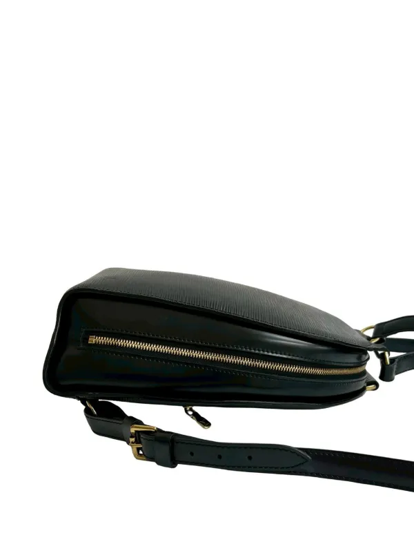 Louis Vuitton 2001 Epi Mabillon Backpack | Shoulder Strap | Leather | Black Louis Vuitton 2001 Epi Mabillon Backpack | Shoulder Strap | Leather | Black