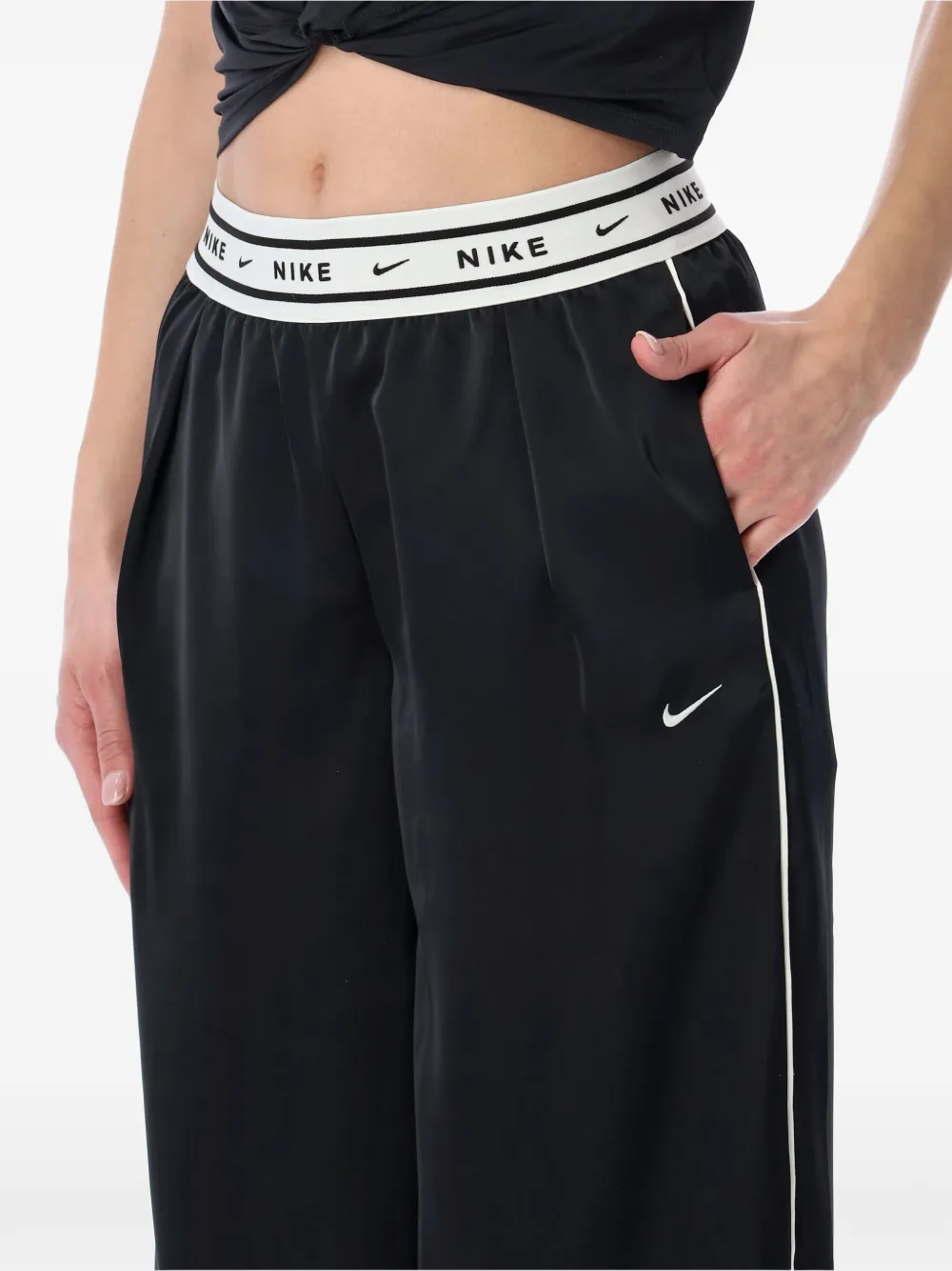 Nike Pantalon met logo tailleband Zwart