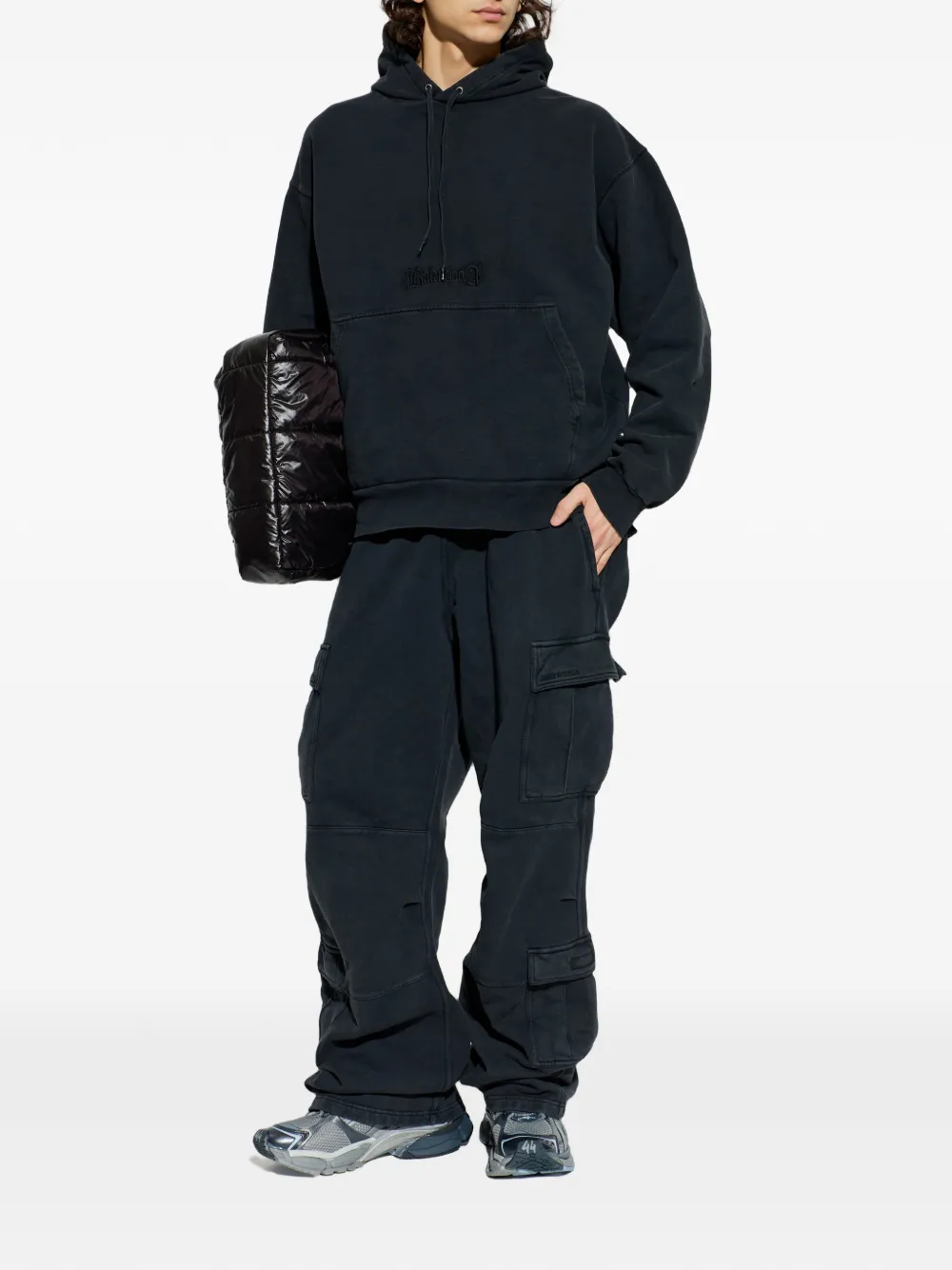 Balenciaga Hoodie met geborduurd logo Zwart