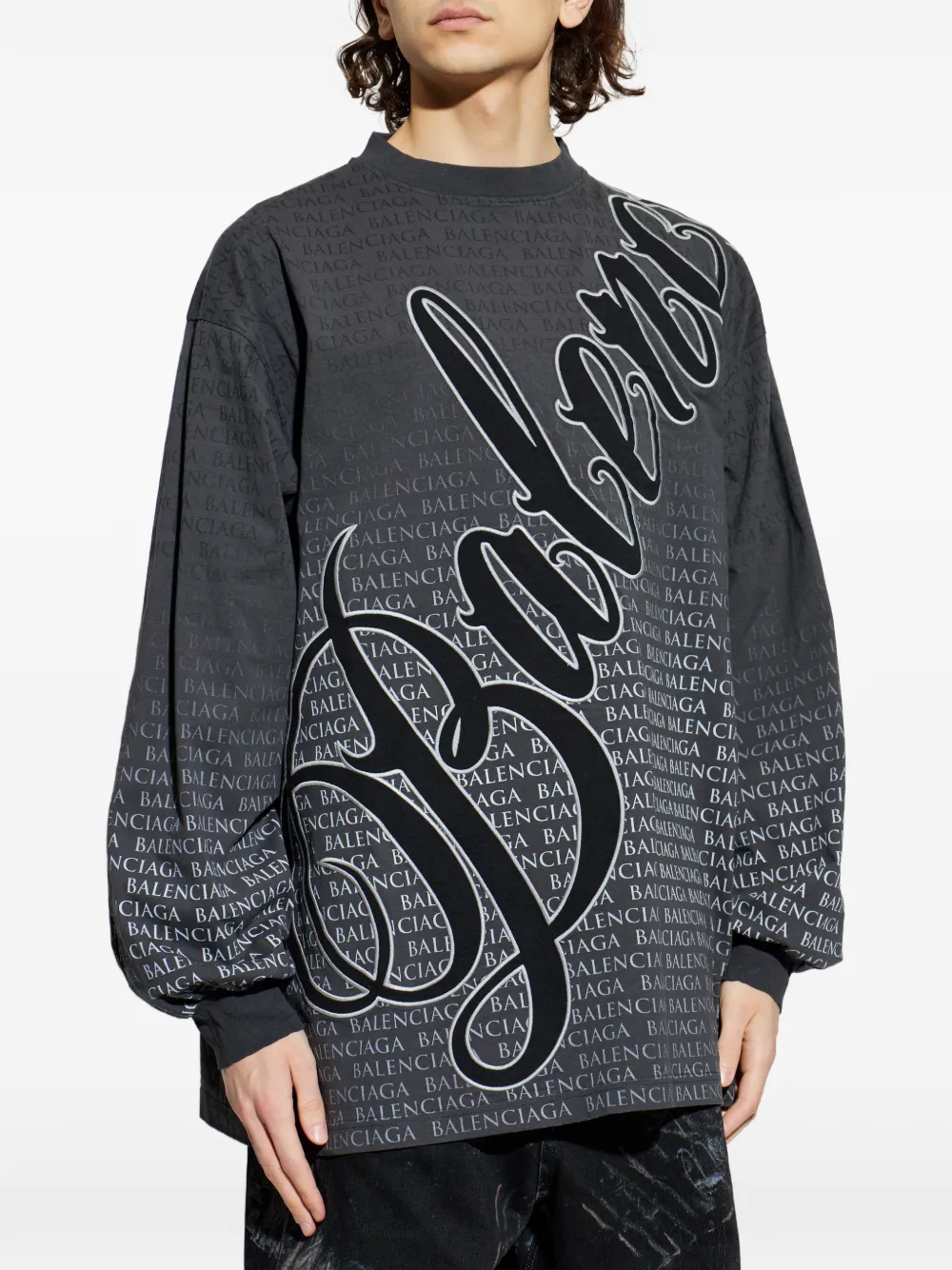 Balenciaga Printed Long-sleeved T-shirt in Grey, view 3