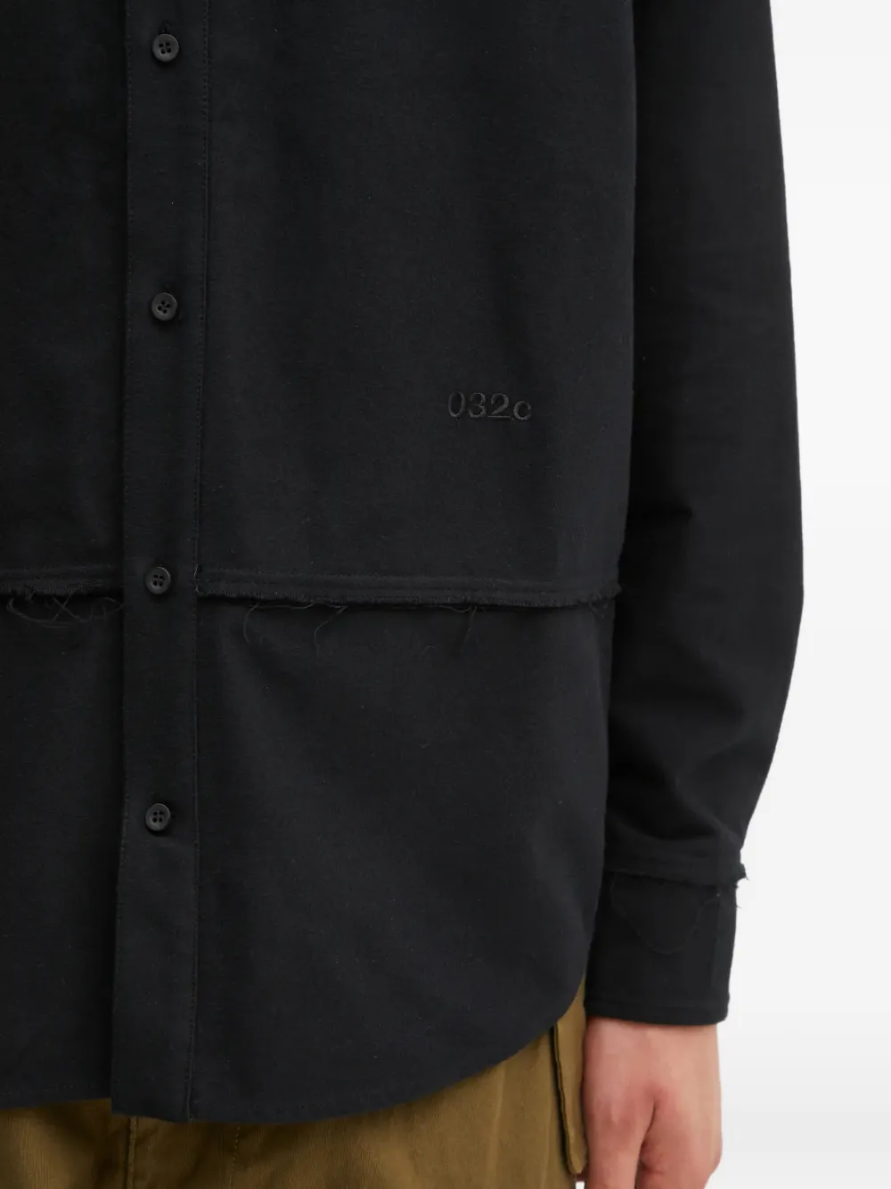 032c Overhemd met geborduurd logo Zwart