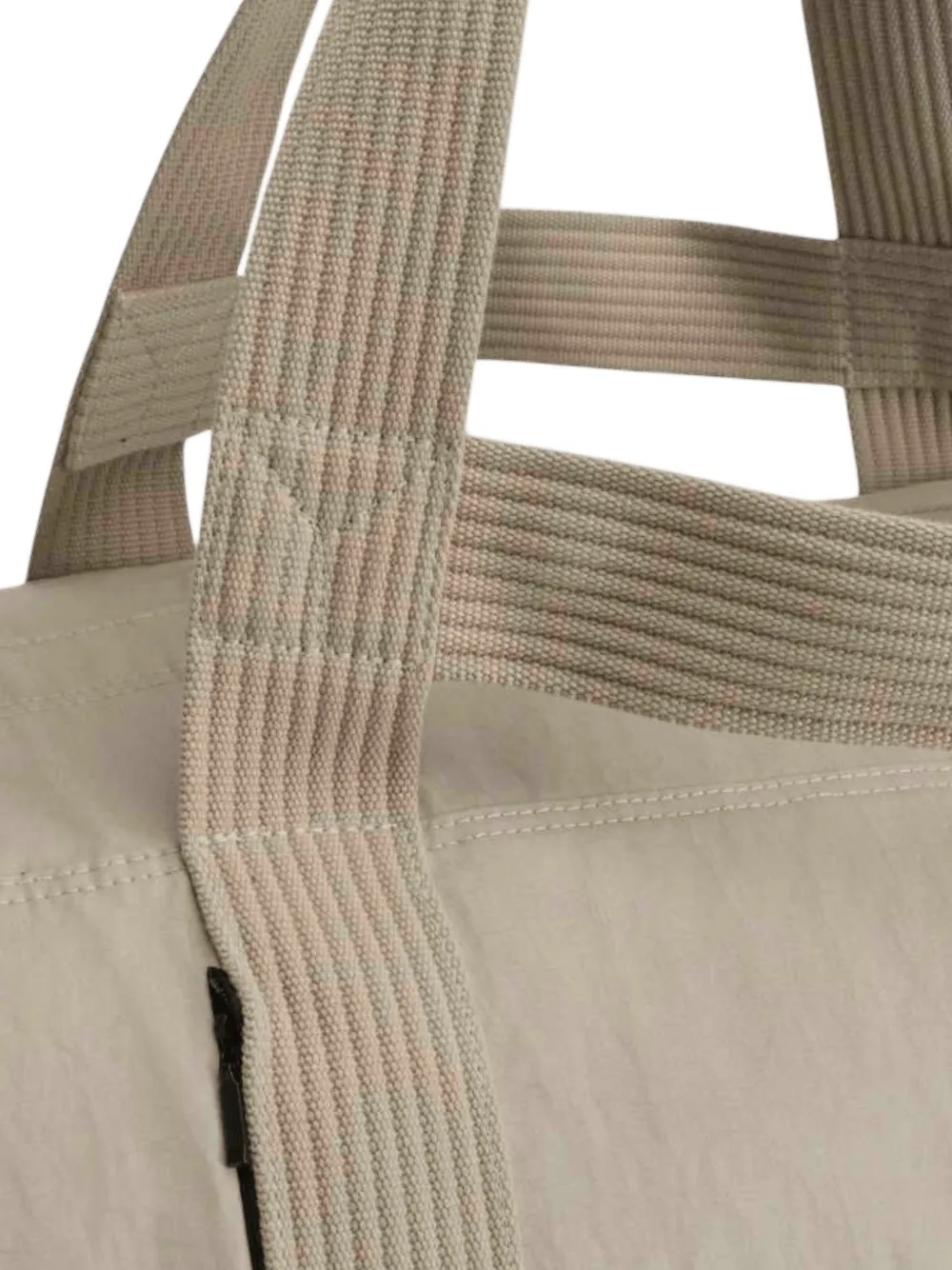 pocket duffle bag