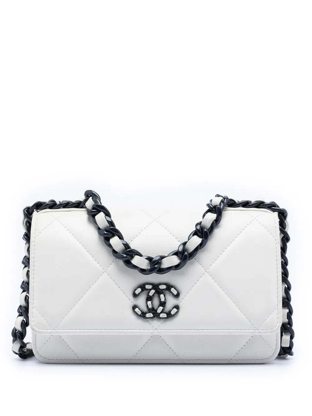 CHANEL Pre-Owned 2021-2025 Quilted Lambskin 19 Wallet on Chain satchel - Bianco