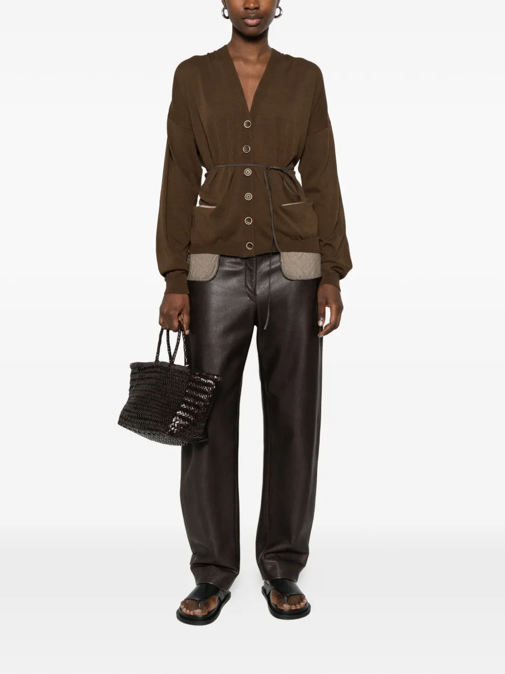 Uma Wang Vest met V-hals Bruin