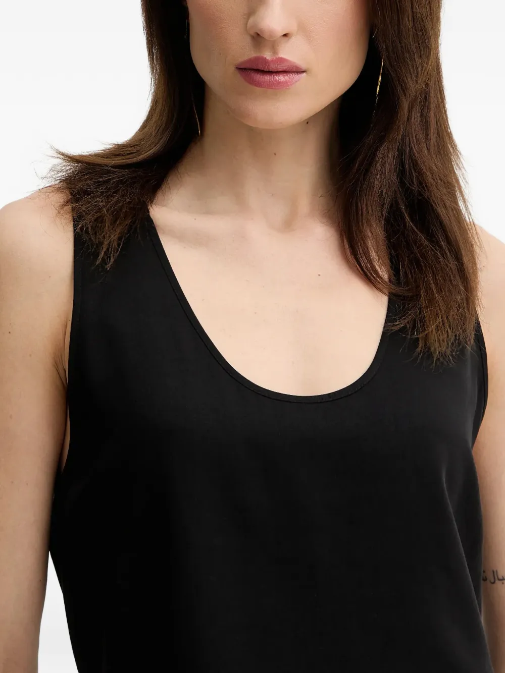 SIMONA CORSELLINI Top met diepe ronde hals Zwart