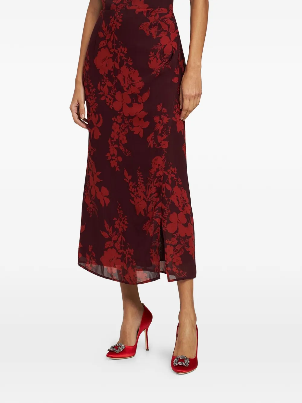 Manolo Blahnik Satijnen pumps met gesp Rood