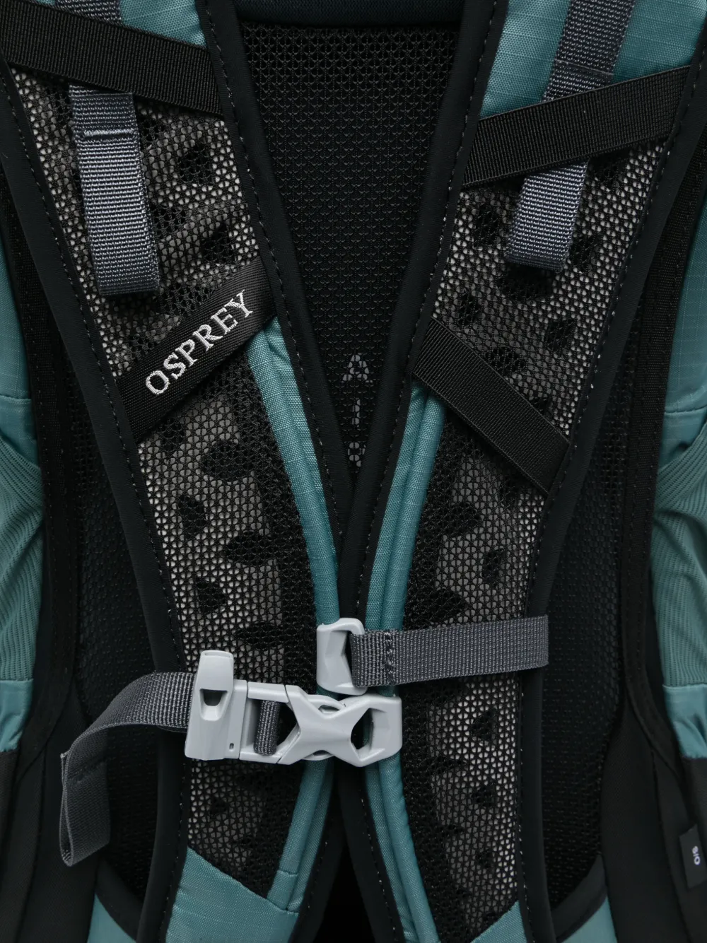 Hikelite™ 18 Zip Backpack