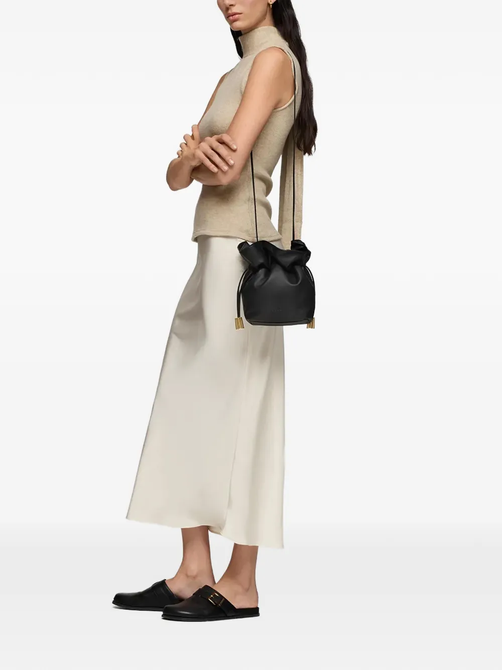  Tous Ruffled Drawstring Bucket Bag - Black 