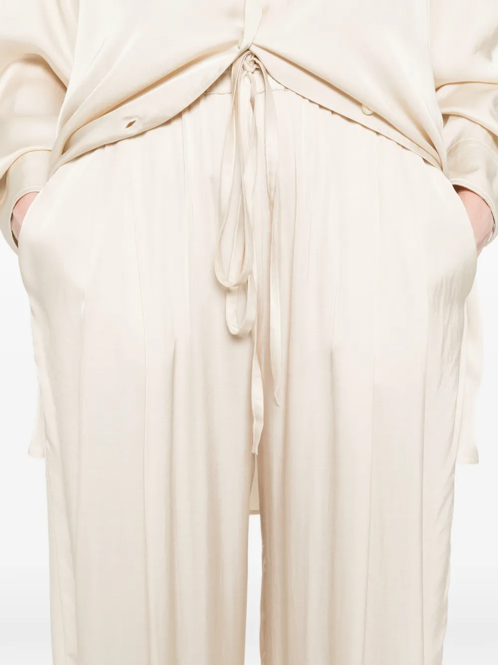 THE ANDAMANE Wendela broek en blouse Beige