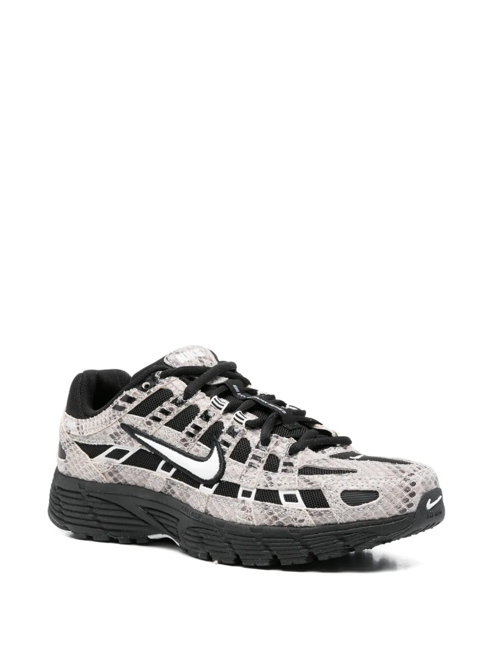 Nike P-6000 sneakers met slangenprint Grijs