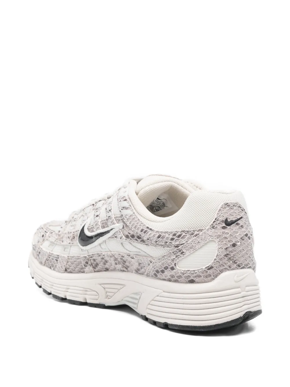 Nike P-6000 SE sneakers met slangen-effect Beige