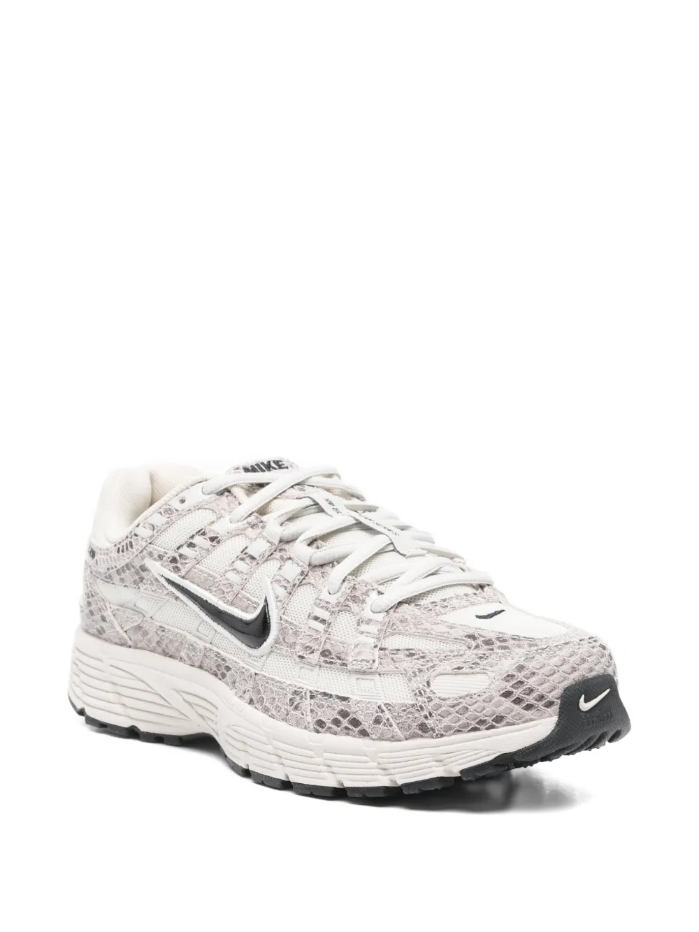 Nike P-6000 SE sneakers met slangen-effect Beige