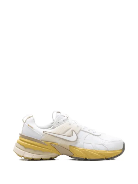 Nike baskets V2K Run